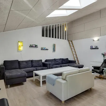 Tolles Haus Mit 4 Schlafzimmern In * Hals