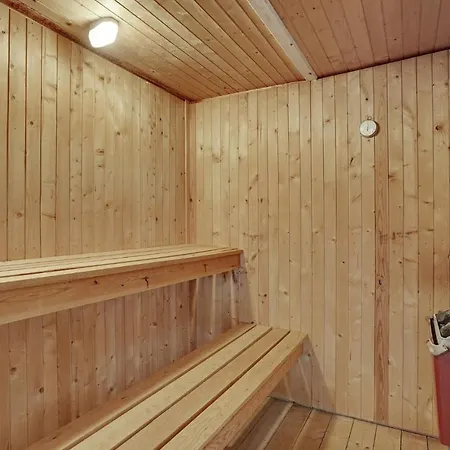 Ferienhaus Cozy In With Sauna Hals